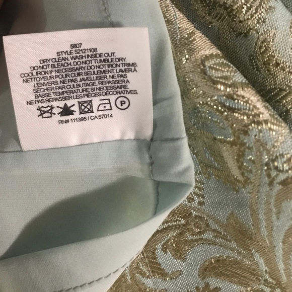 NWOT! Tory Burch Metallic Silk Top, Size 8 - Picture 8 of 8